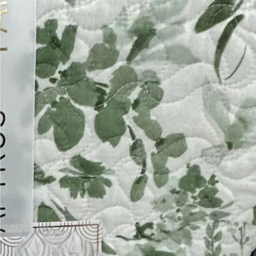 Papyrus Green and White Cotton Full/Queen Floral Quilt 90”x90”